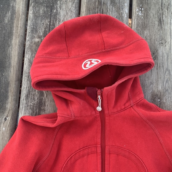Lululemon Scuba Hoodie - Picture 2 of 8